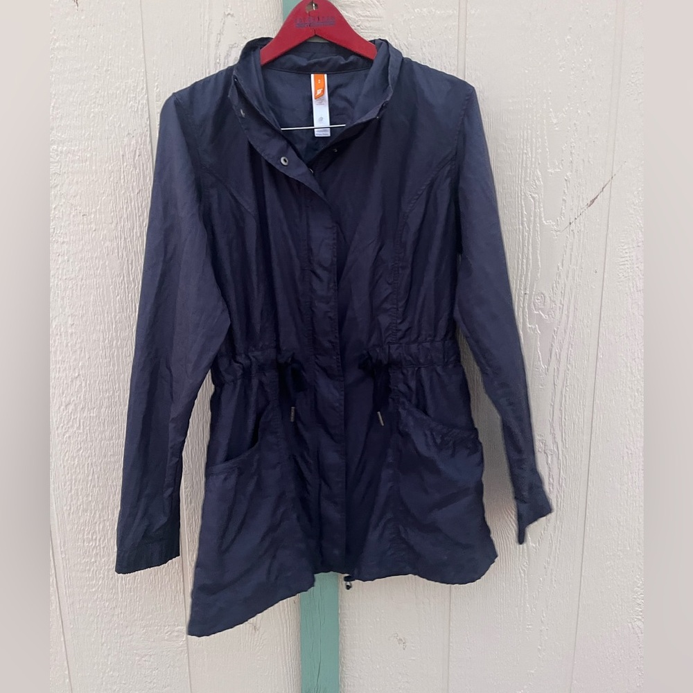 Lucy athletic windbreaker jacket small